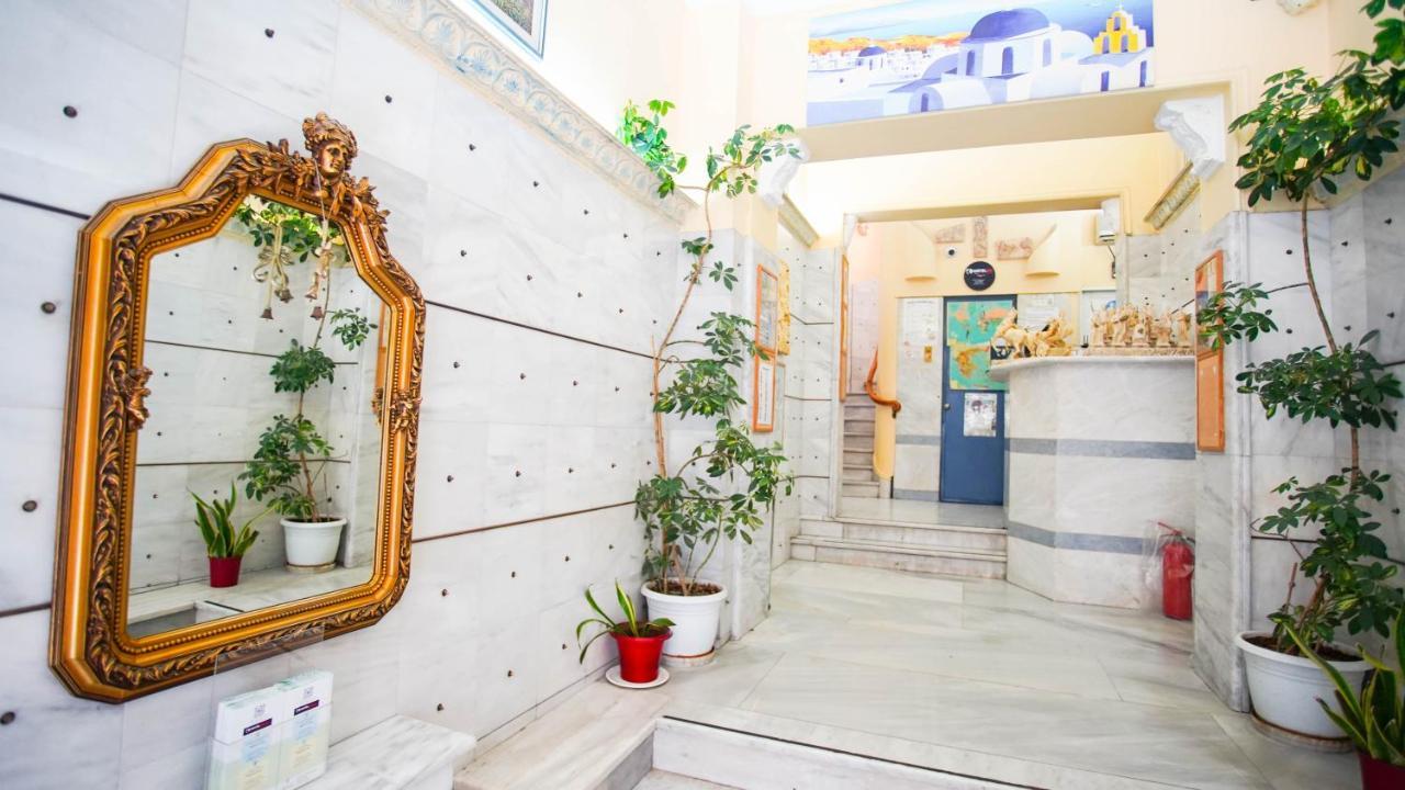 The Student & Travellers Inn เอเธนส์ ภายนอก รูปภาพ