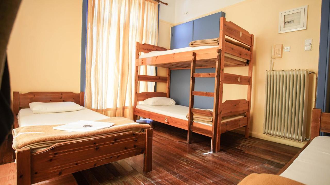 The Student & Travellers Inn เอเธนส์ ภายนอก รูปภาพ